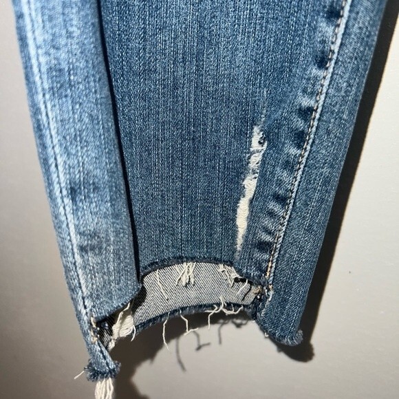 PAIGE | Skyline Ankle Peg Distressed Fray Ankle Step 28 - Picture 12 of 13